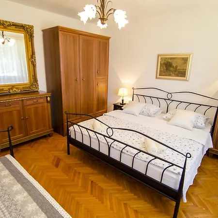 Turkish Tower Apartment
