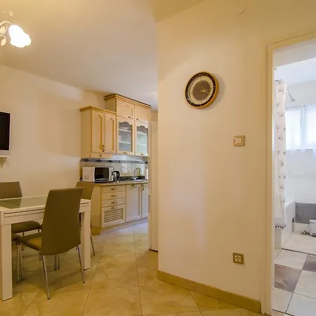 Turkish Tower Apartment *